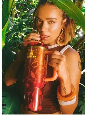 *BRAND NEW* 30oz Stanley x Karol G Tumbler